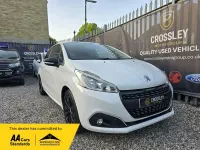 Used Peugeot 208 2017 White Hatchback