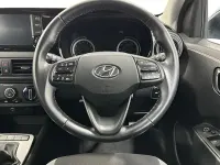 Used Hyundai i10 SE 84 HP (61 kW) 2022 Blue Hatchback