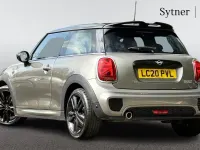 Usado Mini Cooper Hatch 136 HP (100 kW) 2020 Prateado Citadino