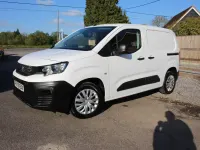 Used Peugeot Partner 131 HP (96 kW) 2021 White MPV