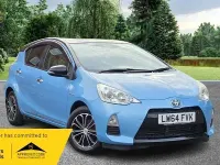 Used Toyota Yaris Hybrid 2014 Blue