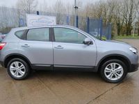 Used Nissan Qashqai Acenta 117 HP (86 kW) 2011 Grey SUV