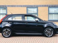 Usado MG MG3 106 HP (77 kW) 2017 Preto Citadino