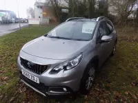 Begagnad Peugeot 2008 Allure Premium 2019 Grå SUV