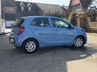 Used Kia Picanto 66 HP (48 kW) 2018 Blue Hatchback