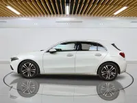 Begagnad Mercedes A180 Executive 2023 Vit Halvkombi