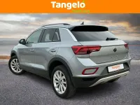 Usado VW T-Roc Match 110 HP (80 kW) 2024 Prateado SUV