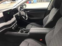 New Skoda Superb SE Technology 150 HP (110 kW) 2025 Pebble silver metallic Estate