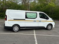 Gebraucht Renault Trafic Business 115 PS (84 kW) 2015 Weiß Van / Kleinbus