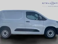 New Citroën Berlingo 101 HP (74 kW) 2026 White MPV