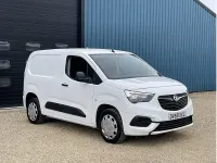 Begagnad Vauxhall Combo Sportive 100 HK (73 kW) 2019 Vit Minibuss