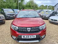 Begagnad Dacia Logan MCV Stepway 95 HK (69 kW) 2019 Röd Kombi