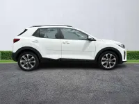 Used Kia Stonic 98 HP (72 kW) 2019 White SUV
