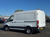 Usado Ford Transit 105 HP (77 kW) 2017 Branco Van