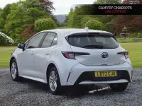Begagnad Toyota Corolla 2022 Vit Halvkombi