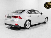 Used Lexus IS300h 223 HP (164 kW) 2016 Silver Sedan