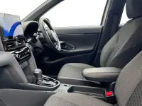 Used Toyota Yaris Cross Design 116 HP (85 kW) 2025 Silver metallic SUV