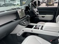 Używany Land Rover Defender HSE Dynamic 300 KM (220 kW) 2024 Niebieski SUV