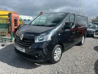 Begagnad Renault Trafic 2016 Svart Minibuss
