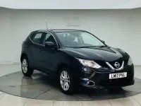 Używany Nissan Qashqai Acenta 115 KM (84 kW) 2017 Czarny SUV