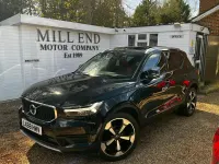 Used Volvo XC40 Momentum 2018 Black SUV