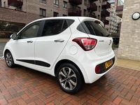 Used Hyundai i10 Premium SE 2019 White Hatchback