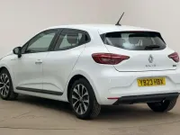 Used Renault Clio Evolution 2023 White Hatchback