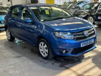 Usado Dacia Sandero Lauréate 90 CV (66 kW) 2013 Azul Utilitario