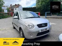 Used Kia Picanto 60 HP (44 kW) 2011 Silver Hatchback