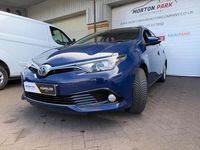 Used Toyota Auris Hybrid 2018 Blue Estate