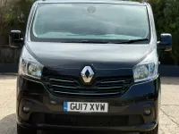 Używany Renault Trafic 2017 Czarny Minivan