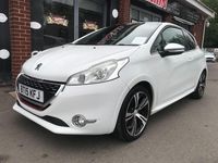 Used Peugeot 208 GTi 200 HP (147 kW) 2015 White Hatchback