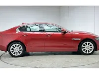 Used Jaguar XE SE 197 HP (144 kW) 2016 Red Sedan