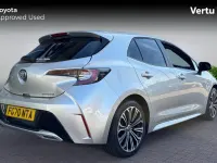 Used Toyota Corolla Design 184 HP (135 kW) 2020 Sterling silver (pearlescent paint) Hatchback