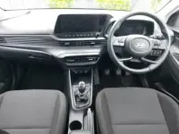 Used Hyundai i20 Premium 100 HP (73 kW) 2025 Green Hatchback