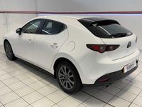 Begagnad Mazda 3 2022 Vit Halvkombi