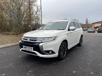 Used Mitsubishi Outlander P-HEV 2017 White Estate
