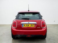 Begagnad Mini Cooper Hatch 2014 Röd Halvkombi