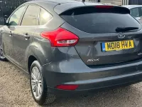 Used Ford Focus Zetec 125 HP (91 kW) 2018 Black Hatchback