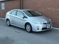 Usado Toyota Prius 2011 Plateado Utilitario