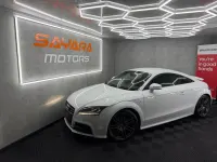 Second-hand Audi TT Black Edition 170 CP (125 kW) 2012 Alb Coupe