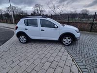 Used Dacia Sandero Lauréate 2015 White Hatchback