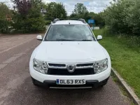 Used Dacia Duster Lauréate 110 HP (80 kW) 2014 White SUV