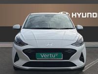 Used Hyundai i10 Premium 63 HP (46 kW) 2025 White Hatchback