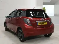 Used Toyota Yaris Trend 99 HP (72 kW) 2013 Red Hatchback