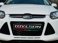 Used Ford Focus Zetec 115 HP (84 kW) 2014 White Hatchback