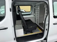 Used Vauxhall Vivaro 145 HP (106 kW) 2022 White MPV