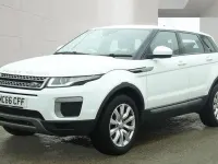 Used Land Rover Range Rover evoque SE 2017 White Estate
