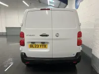 Gebraucht Vauxhall Vivaro S 100 PS (73 kW) 2023 Weiß Van / Kleinbus