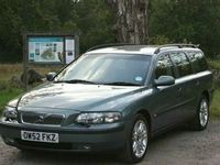 used Volvo V70 2.4